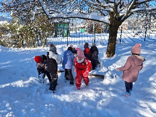 Snježne radosti u vrtiću - slika broj: 3